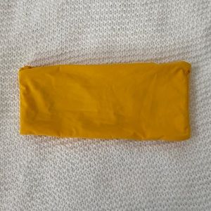 💛💛BRAND NEW💛💛YELLOW BANDEAU BIKINI TOP